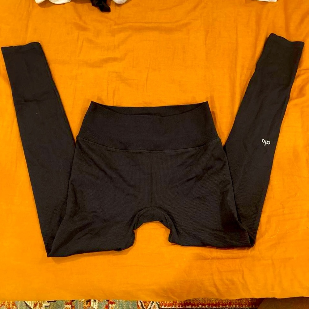 Black Alo Yoga seamless high waist  ribbed Legging